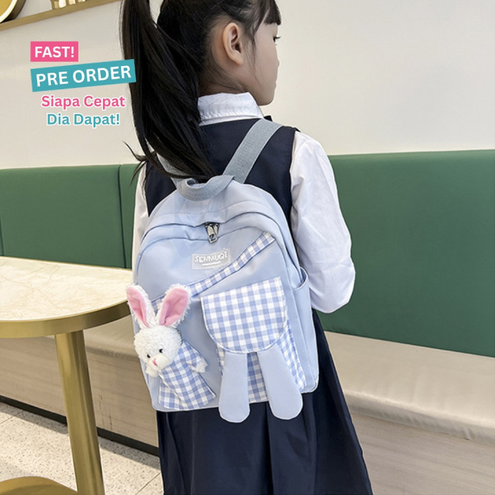 FAST PO BUNNY SQUARE BACKPACK