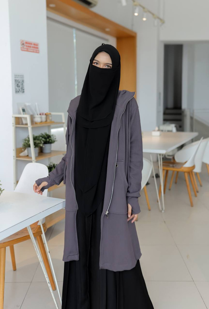 PO ZAHIRA LONG OUTER BATCH 2 BY ALIETHA
