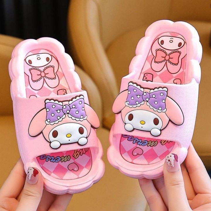 FAST PO CHIBA SANRIO SLIP ON