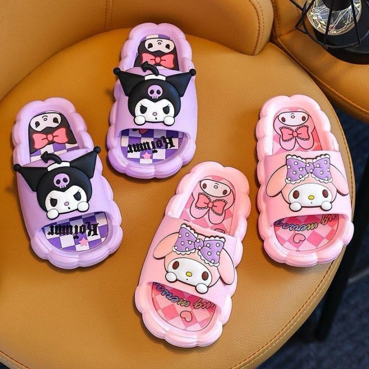 FAST PO CHIBA SANRIO SLIP ON