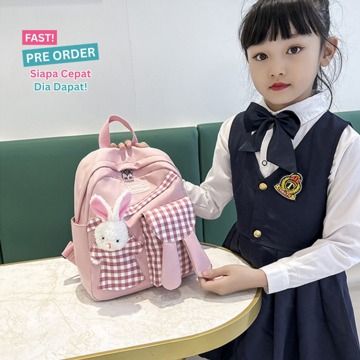 FAST PO BUNNY SQUARE BACKPACK