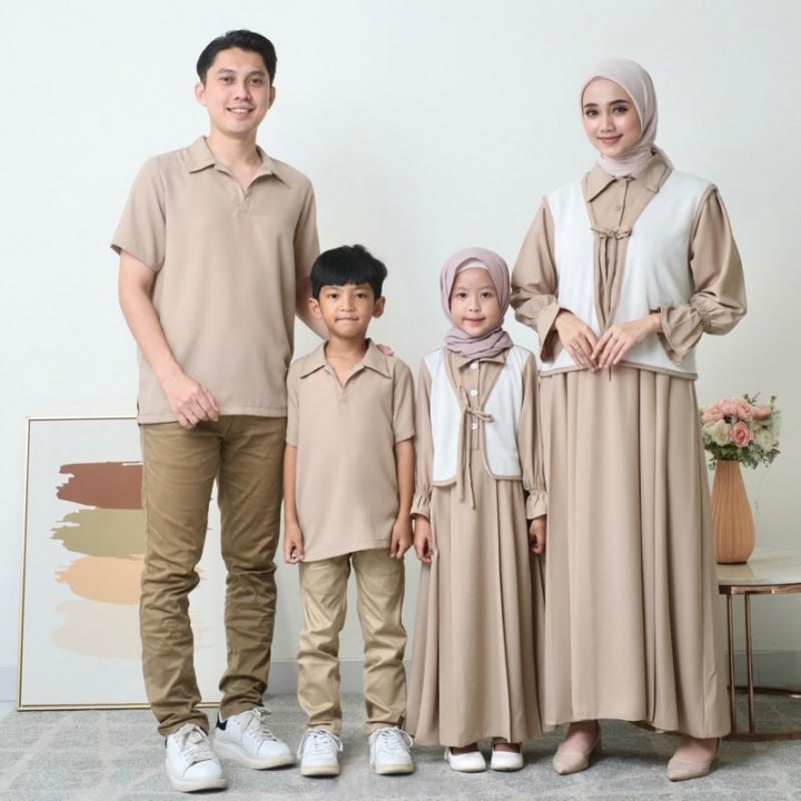 PO AZMI DAN AZIMA FAMILY SET